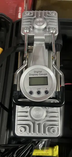 Portable (Digital Gauge)2-Cylinder Portable Air Compressor