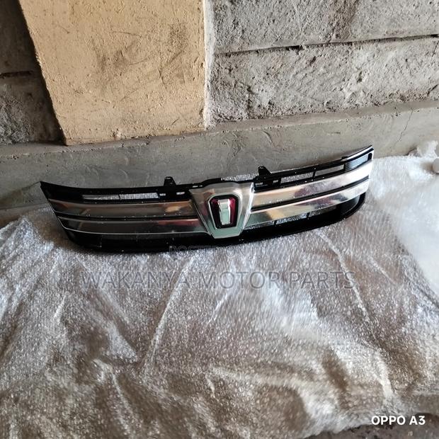 Toyota ISIS Model 2012/2014 Grille, Clean Original Ex Japan