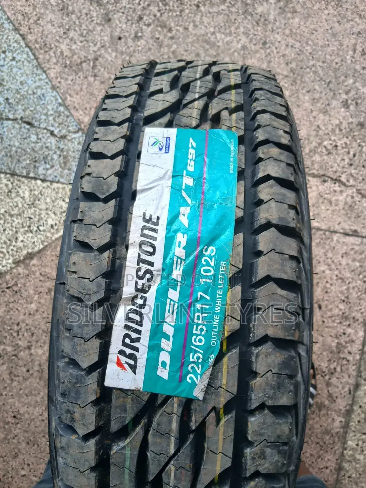 225/65r17 Bridgestone