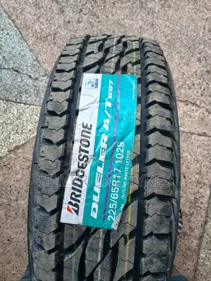 225/65r17 Bridgestone