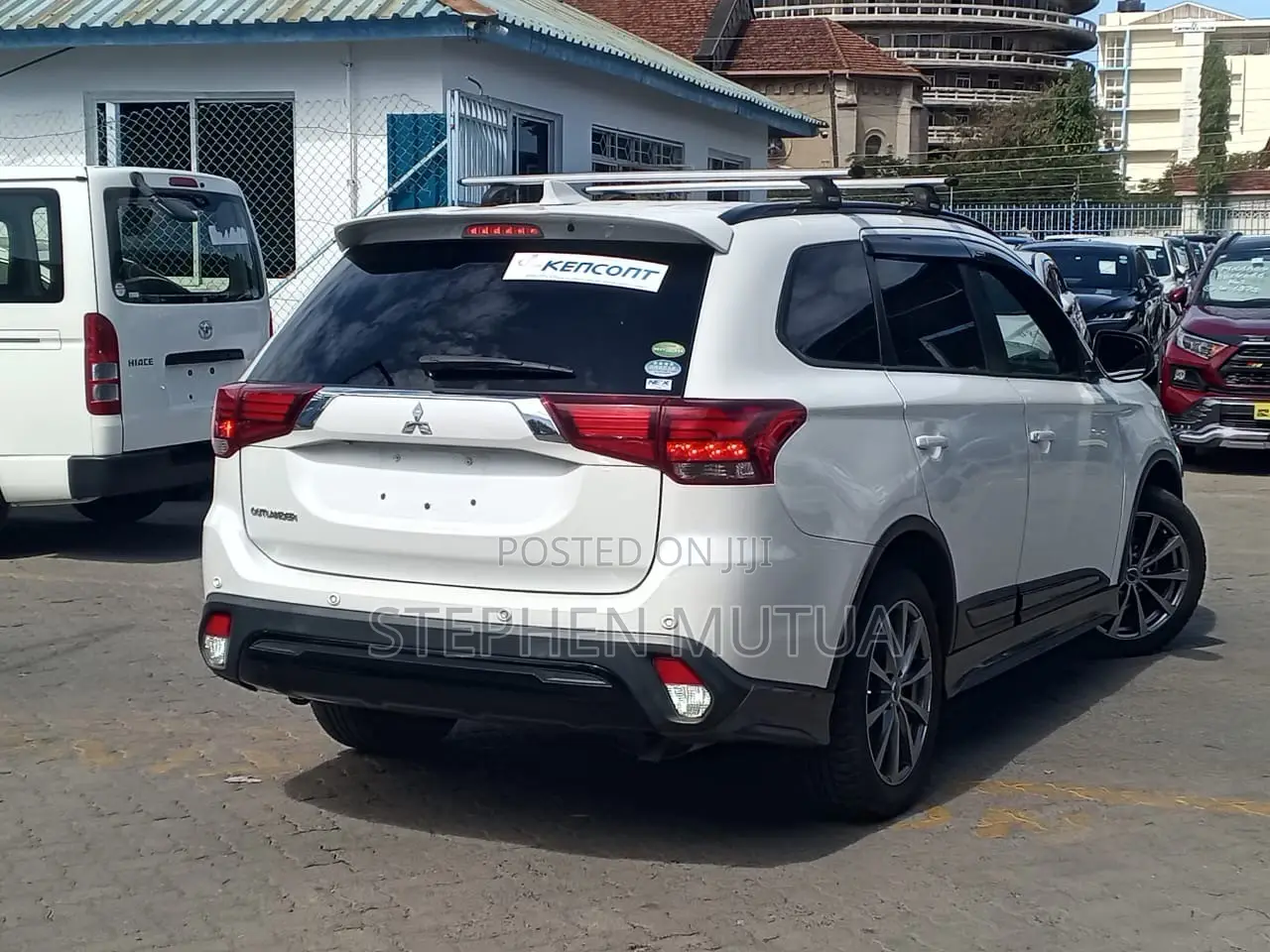 Mitsubishi Outlander 2019 White