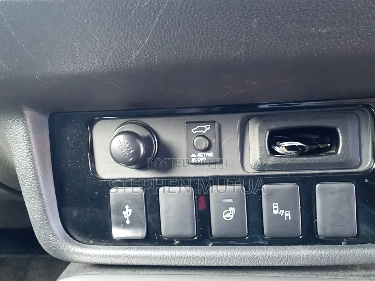 Mitsubishi Outlander 2019 White