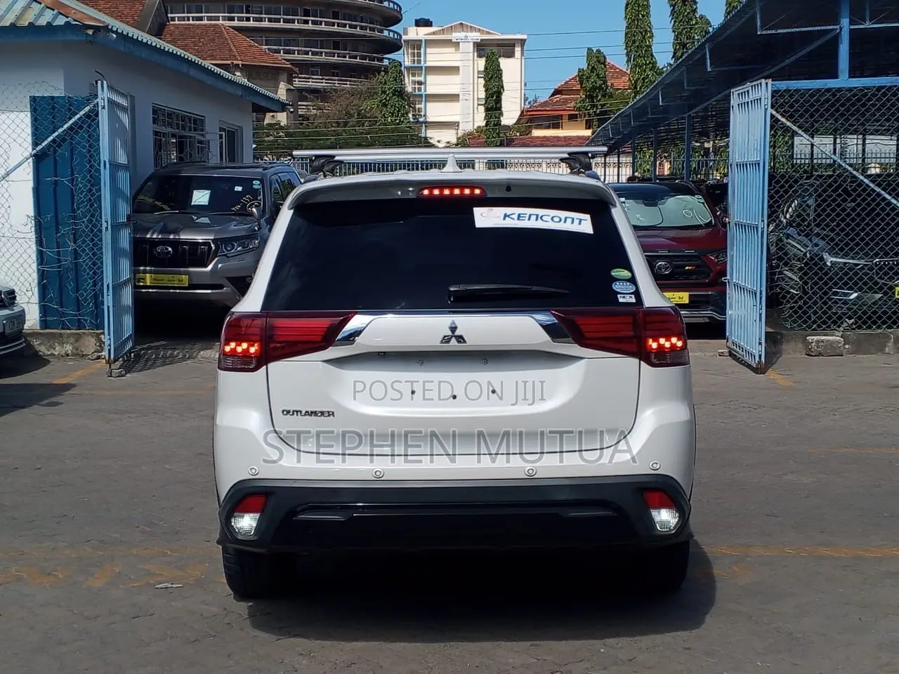 Mitsubishi Outlander 2019 White