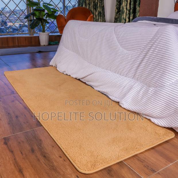 Warm Super Soft Bedside Mat - thumbnail 6
