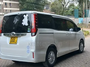 Toyota Noah 2015 White