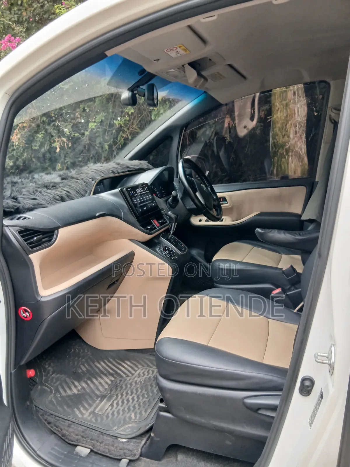 Toyota Noah 2015 White