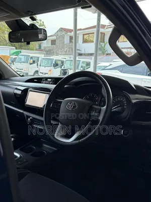 Toyota Hilux 2019 Blue