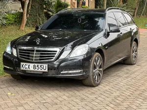 Mercedes-Benz E250 2012 Black