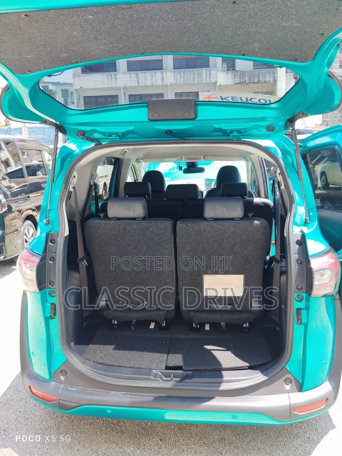 Toyota Sienta 2020 Green