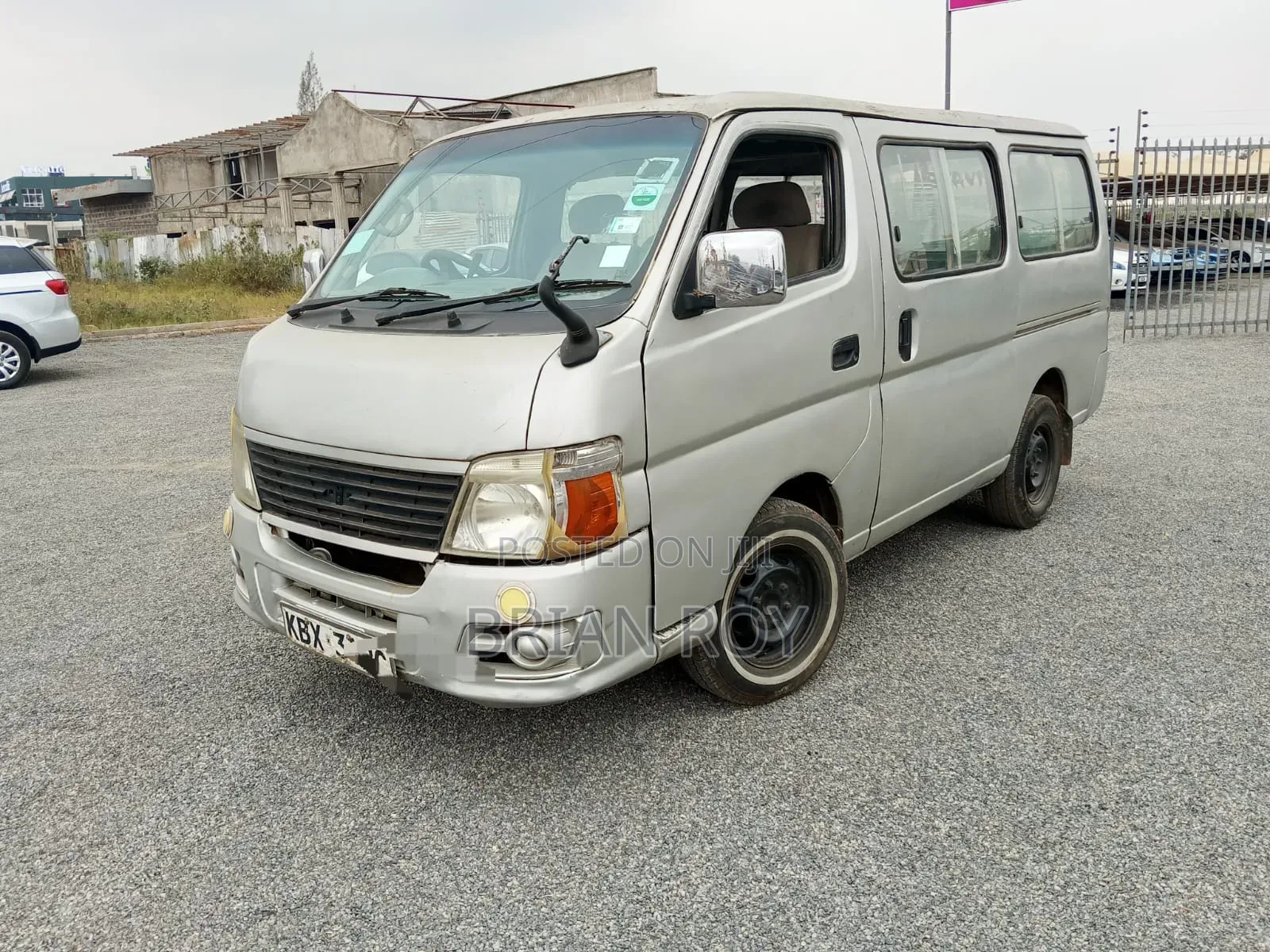 Nissan Caravan (Urvan) 2007 Silver