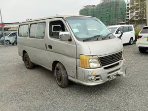 Nissan Caravan (Urvan) 2007 Silver
