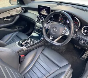 Mercedes-Benz GLC-Class 2019 White