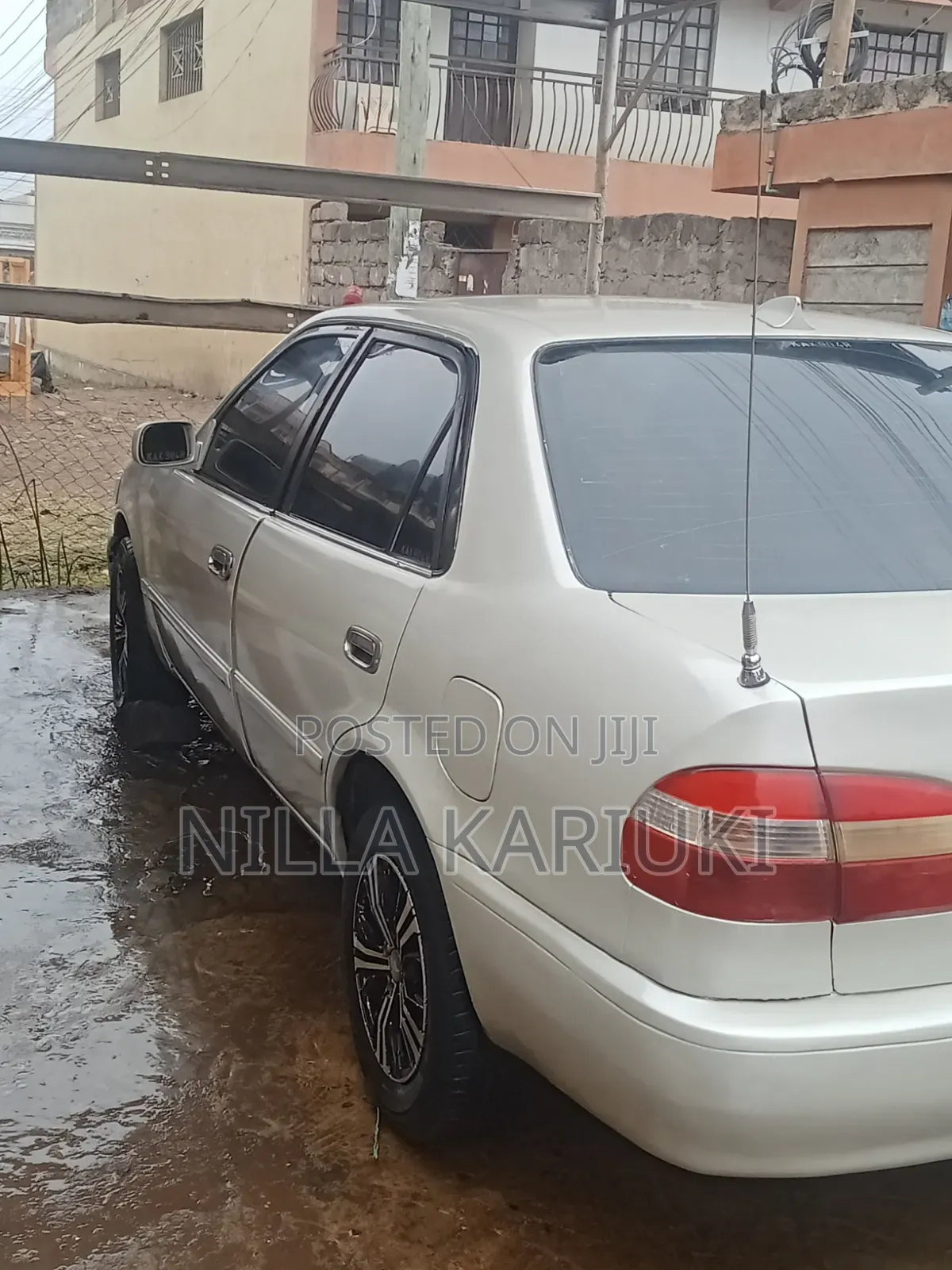 Toyota Corolla 2001 Off white
