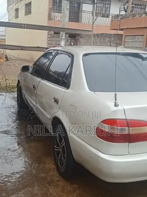 Toyota Corolla 2001 Off white