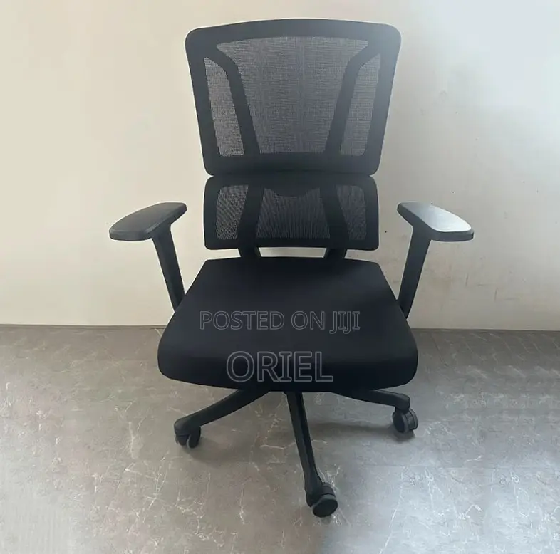 Office Chair : High-Back Ergonomic Corporate Office Chair