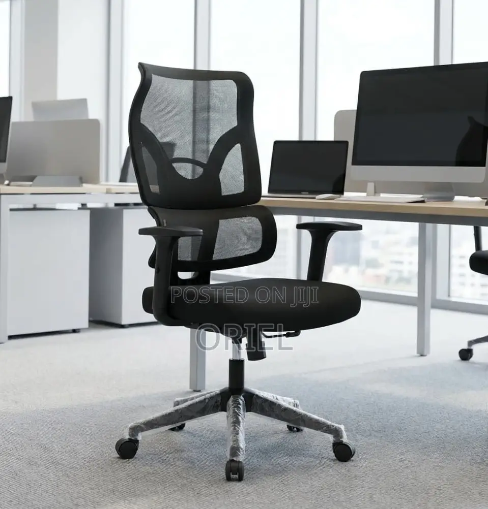 Office Chair : High-Back Ergonomic Corporate Office Chair