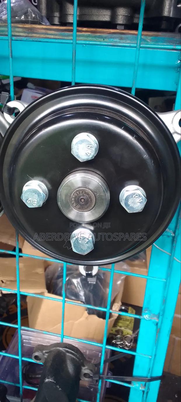 HINO 700 , E13c Water Pump Assy