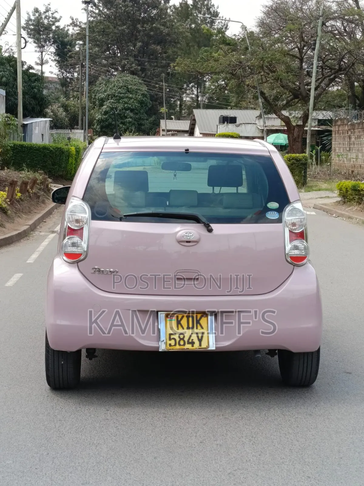 Toyota Passo 2015 Pink