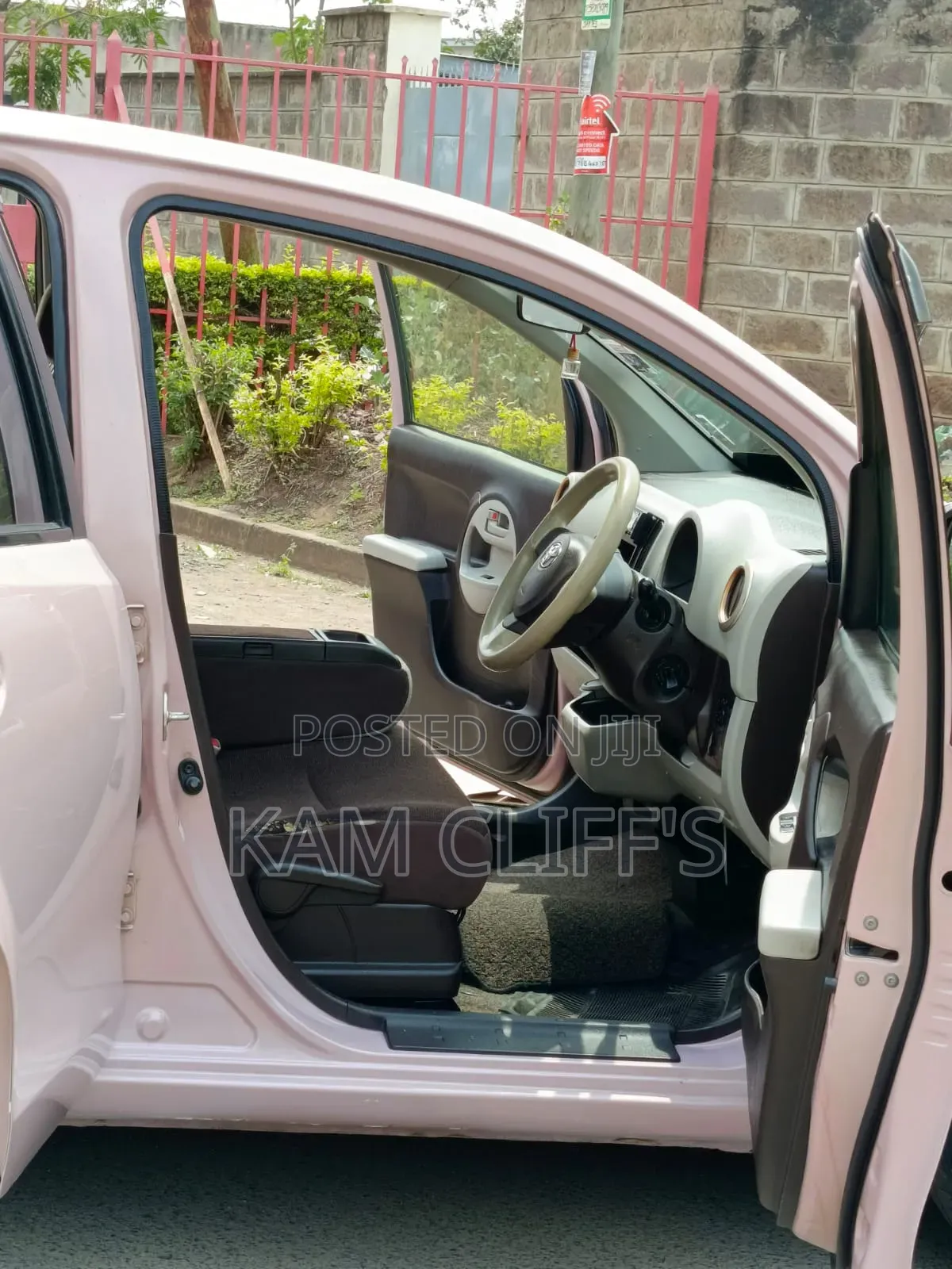 Toyota Passo 2015 Pink