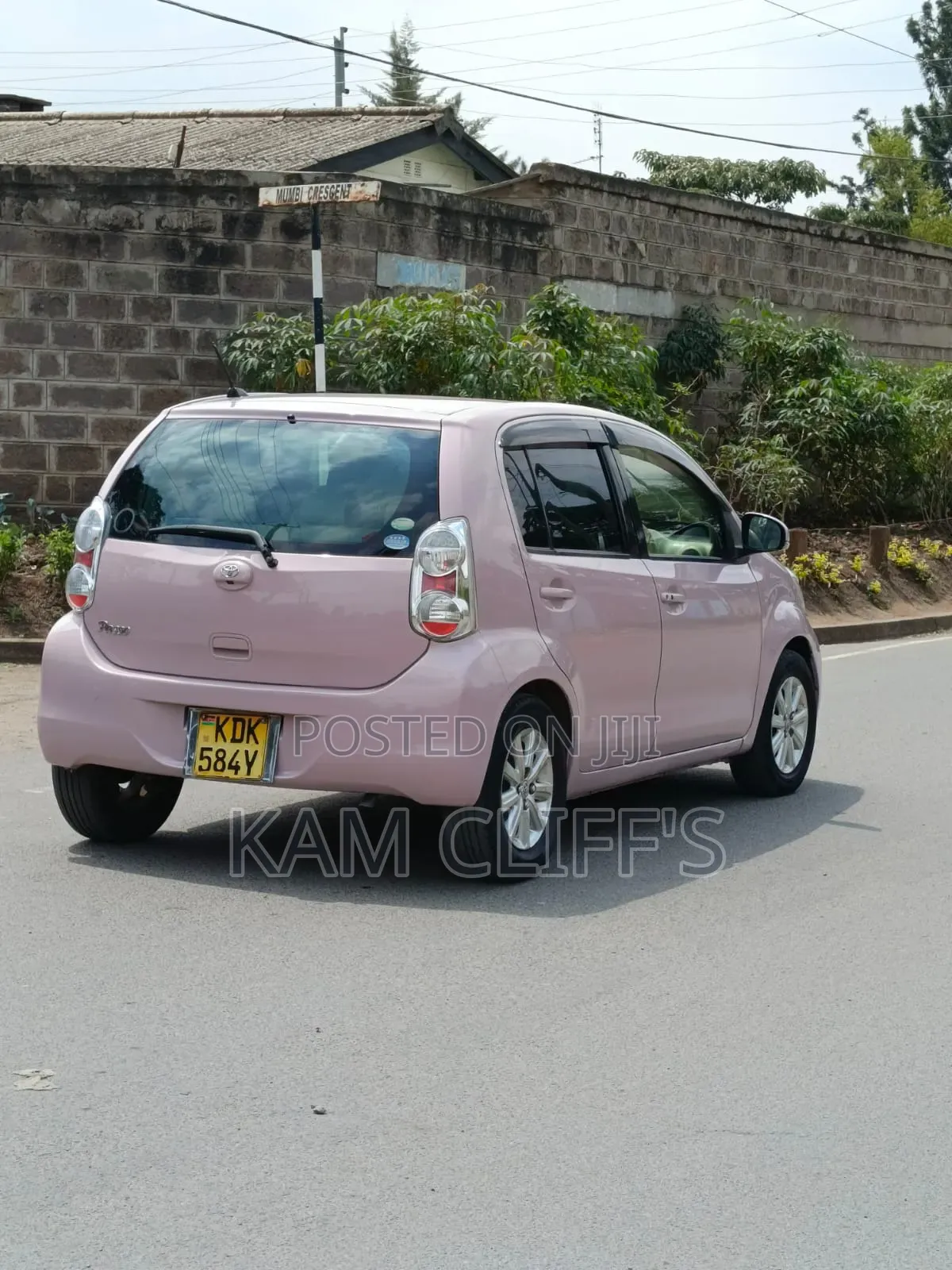 Toyota Passo 2015 Pink