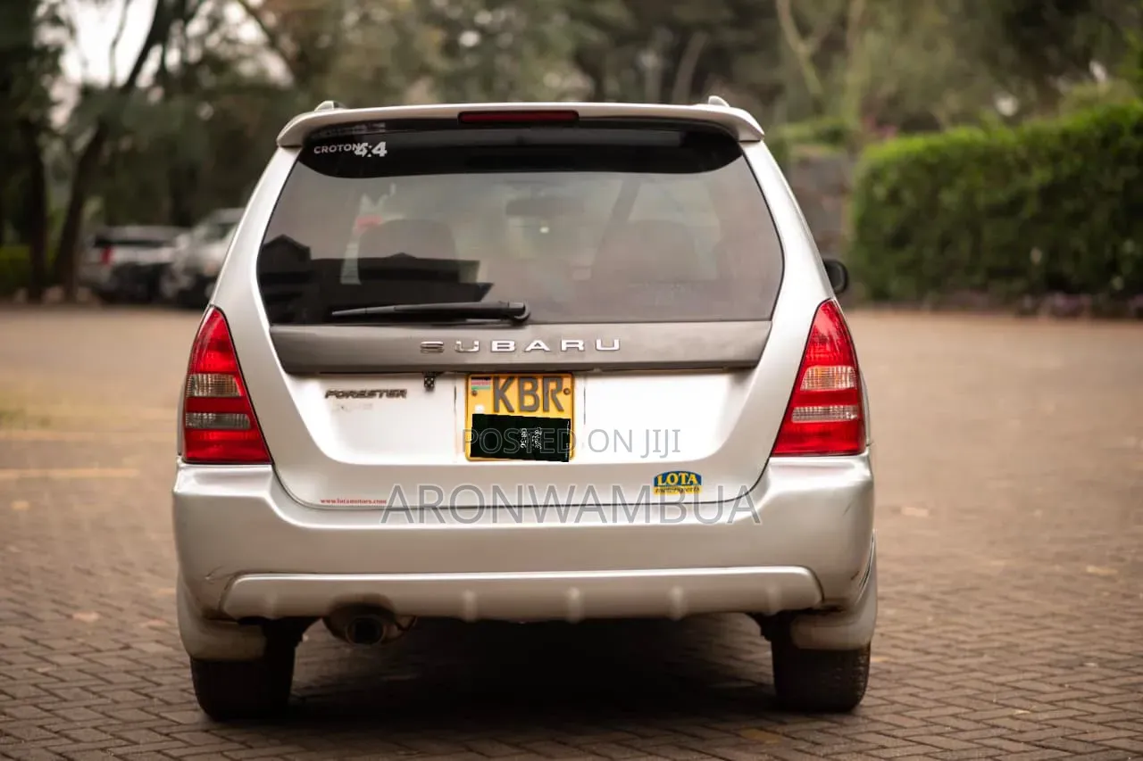 Subaru Forester 2024 Silver