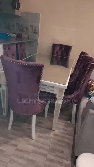 Second Hand Dinning Table