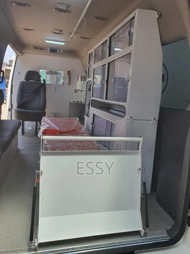 Conversion of Van and Land Cruisers Into Rescue Ambulance