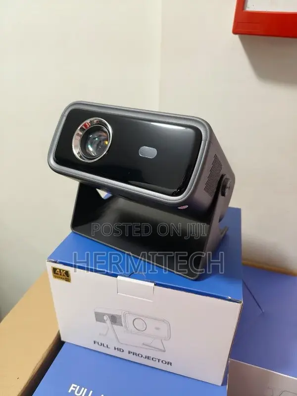 R100 Projector With 200-Inch Display, 2GB RAM 16GB Storage