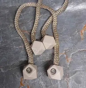 Make Your Curtains Look Neat and Luxurious With Curtain Holders