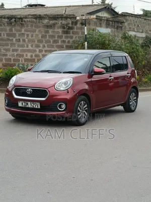 Toyota Passo 2016 Red