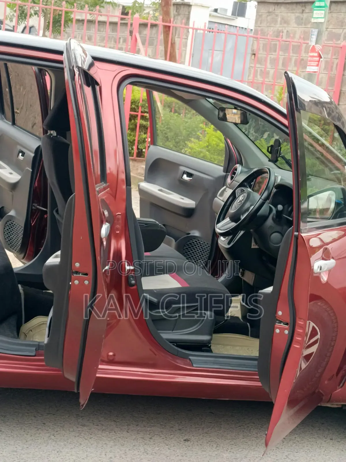 Toyota Passo 2016 Red