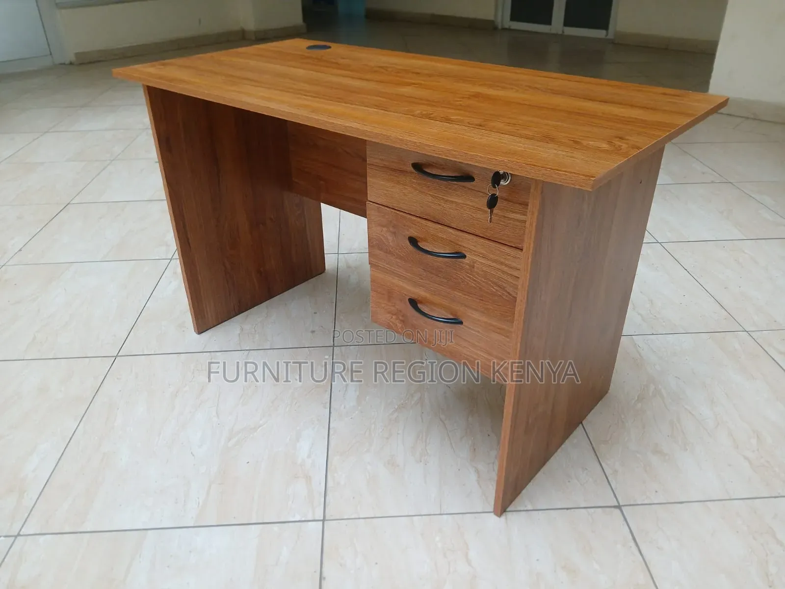 1.2m Receptionist/Study Desk