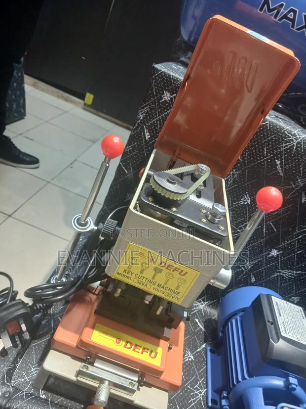 Key Cutting Machine/ Industrial Key Cutting - thumbnail 2
