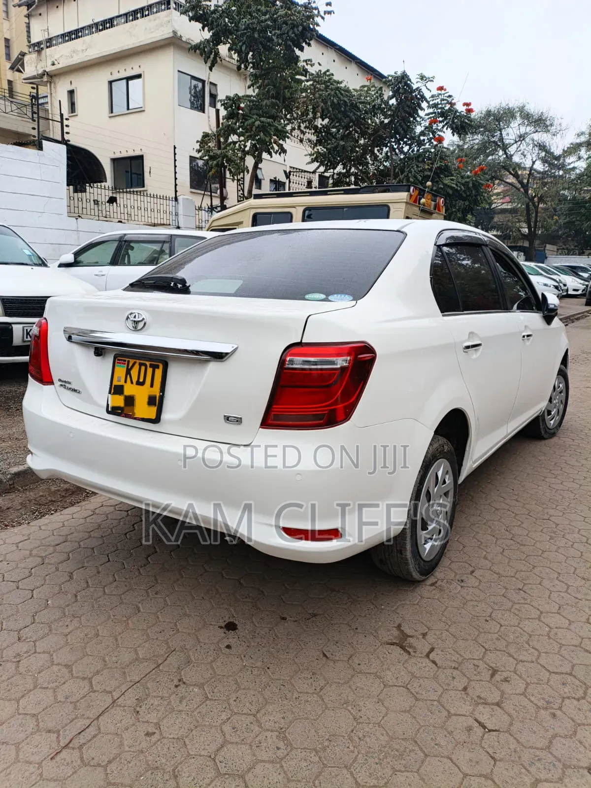 Toyota Axio 2018 Pearl