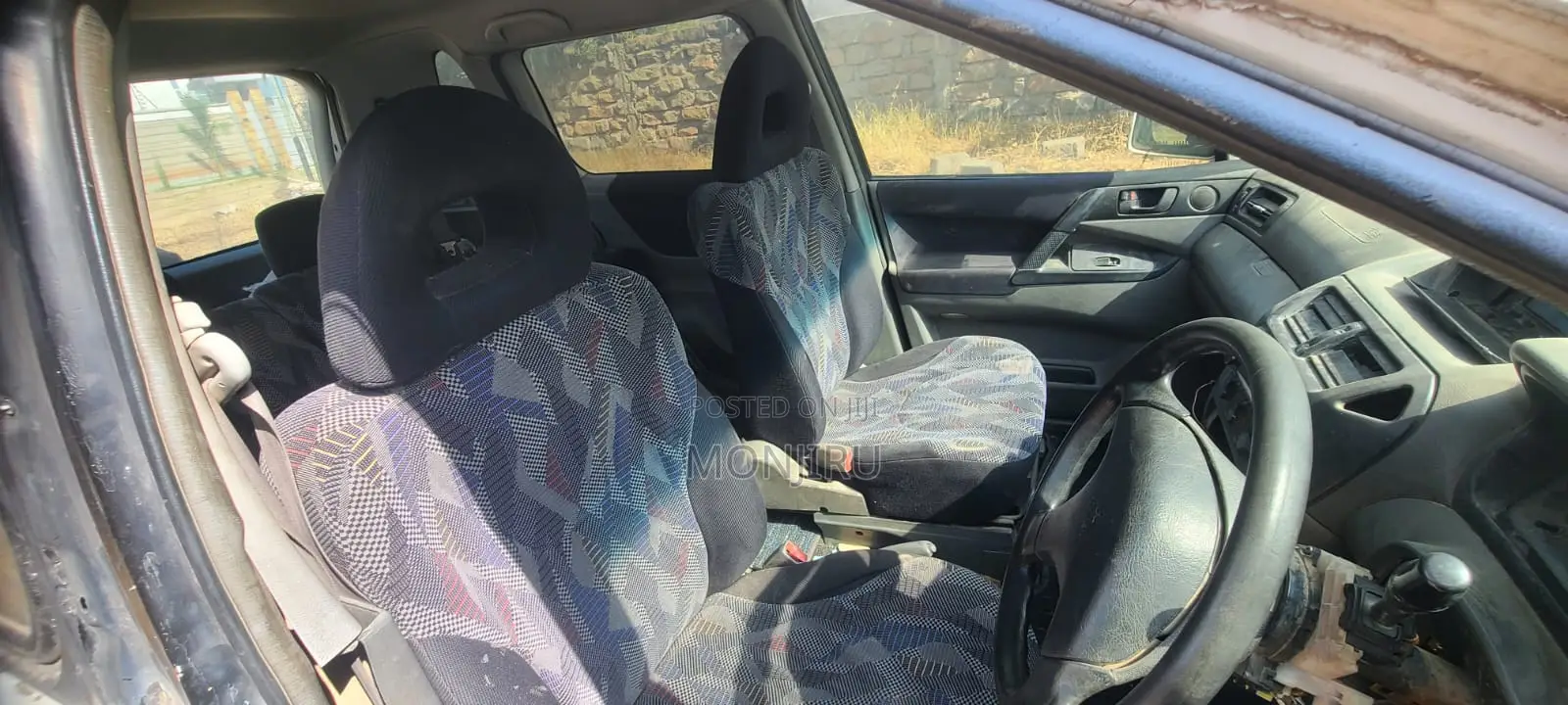 Mitsubishi RVR 1998 White