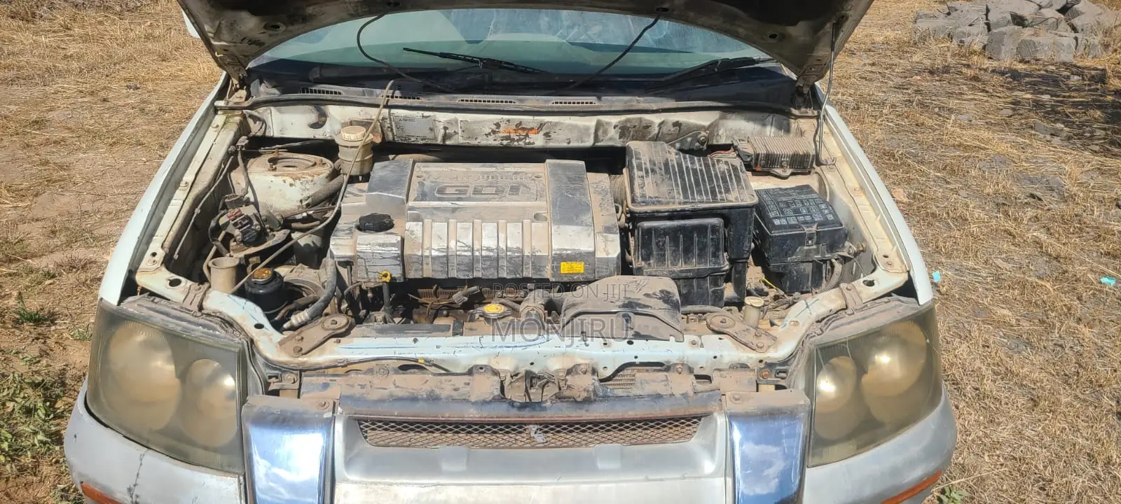 Mitsubishi RVR 1998 White