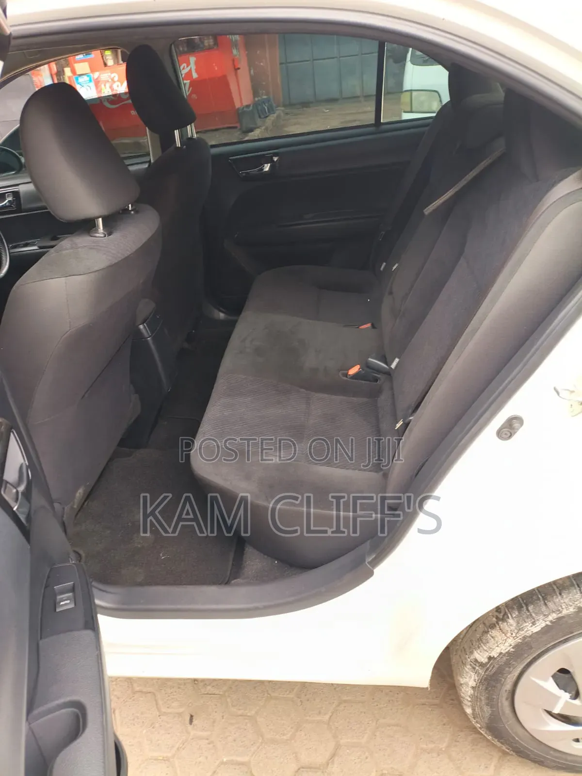 Toyota Axio 2018 Pearl
