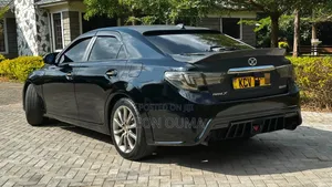 Toyota Mark X 2.5 AWD 2013 Black