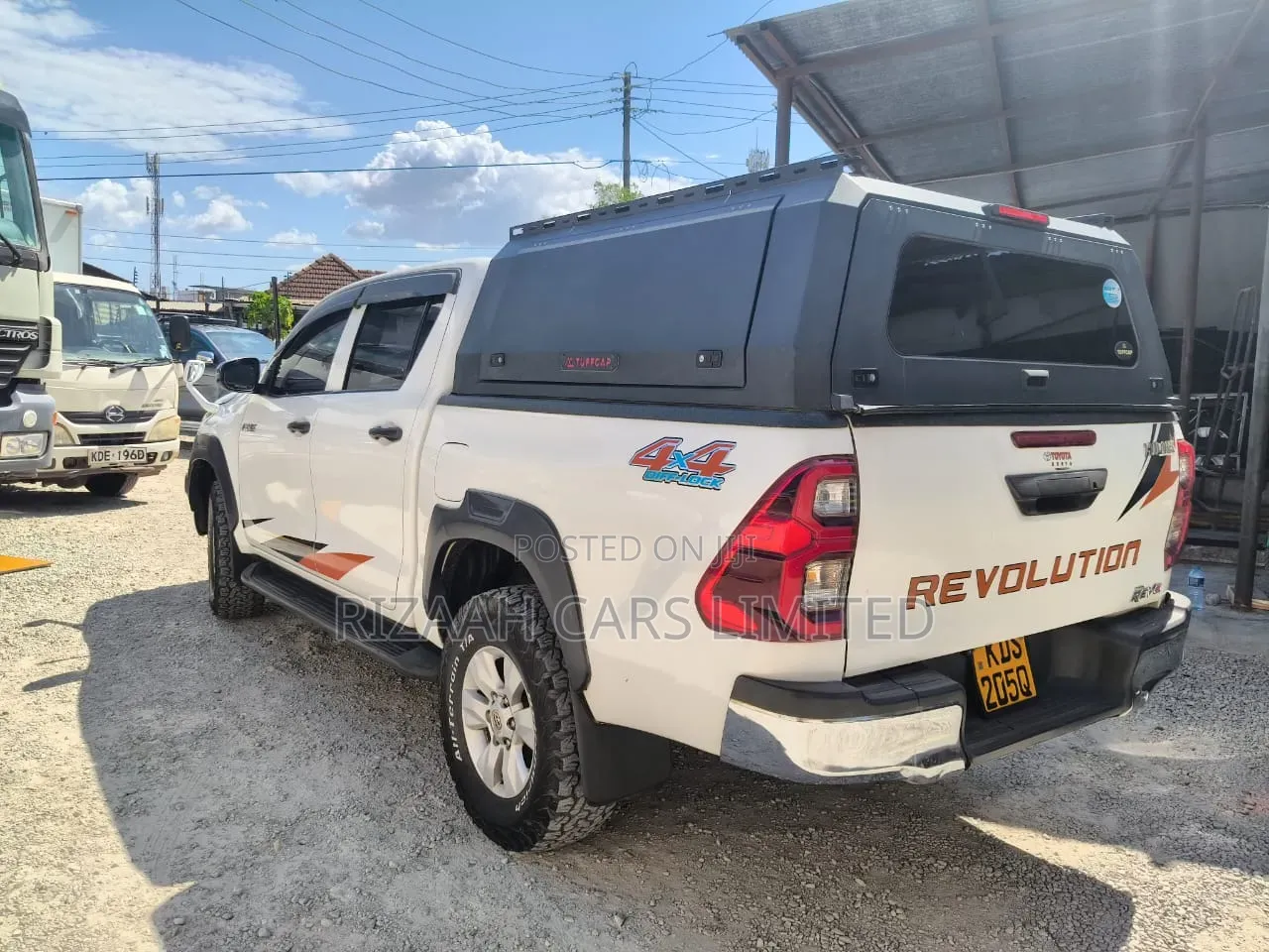 Toyota Hilux 2018 White