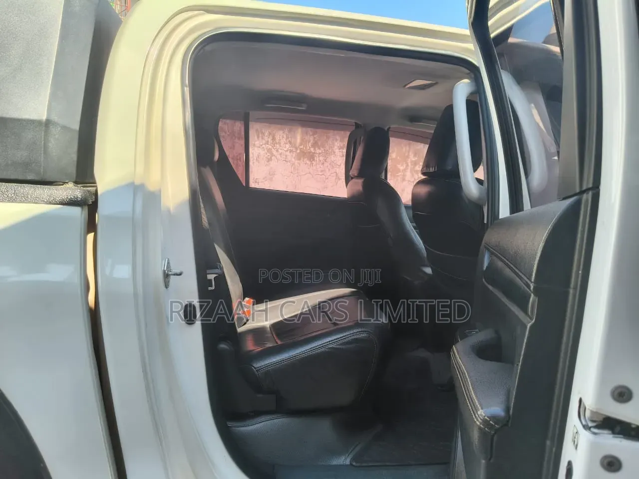Toyota Hilux 2018 White