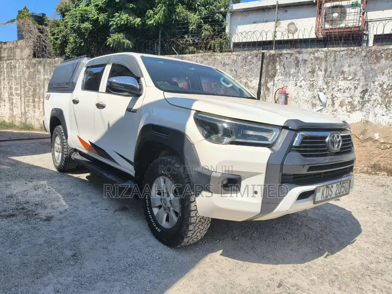 Toyota Hilux 2018 White