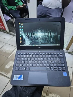 Laptop Dell Latitude 3190 4GB Intel Celeron SSD 60GB