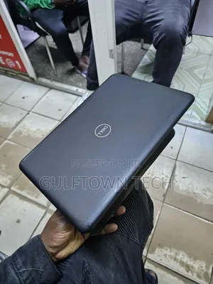 Laptop Dell Latitude 3190 4GB Intel Celeron SSD 60GB