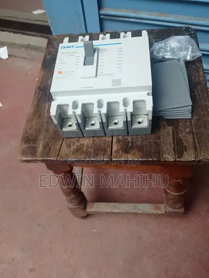 McCb 250a 4pole