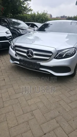 Mercedes-Benz E200 2018 Silver