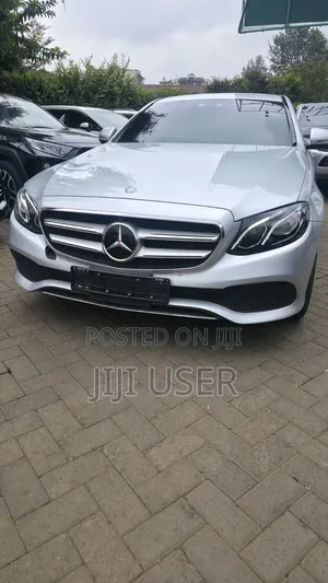Mercedes-Benz E200 2018 Silver