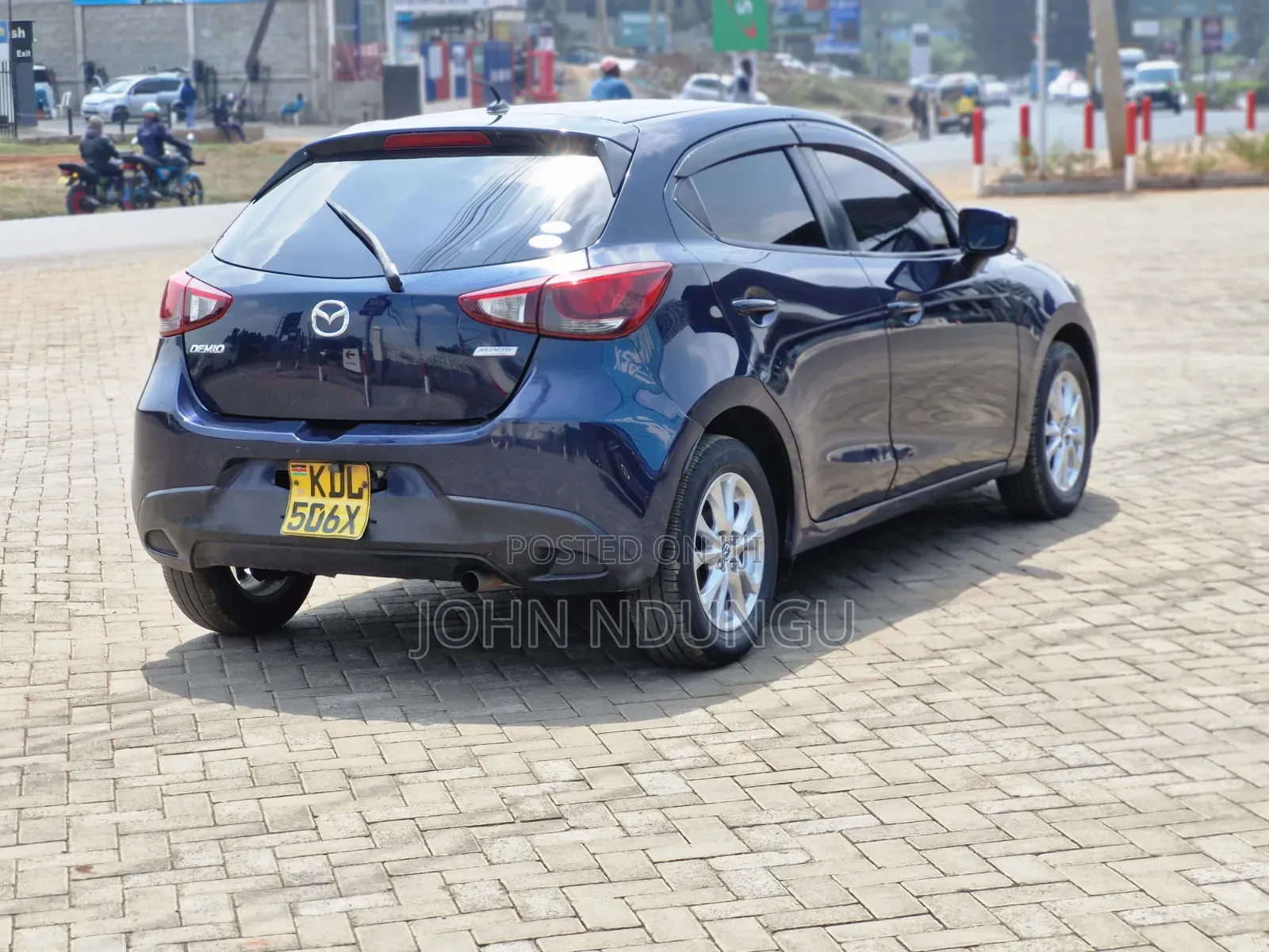 Mazda Demio 2016 Blue