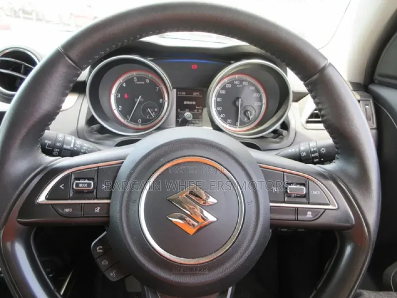 Suzuki Swift 2019 Burgundy