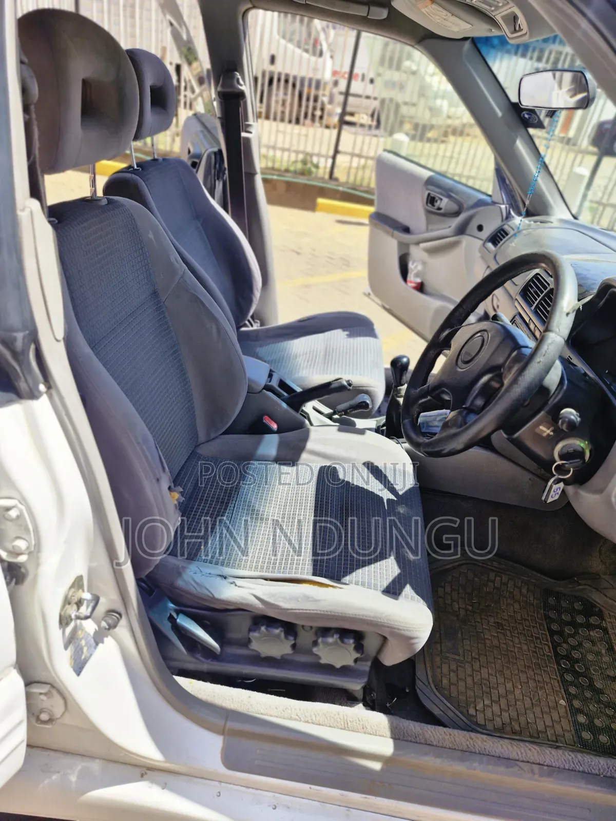 Subaru Forester 2001 White