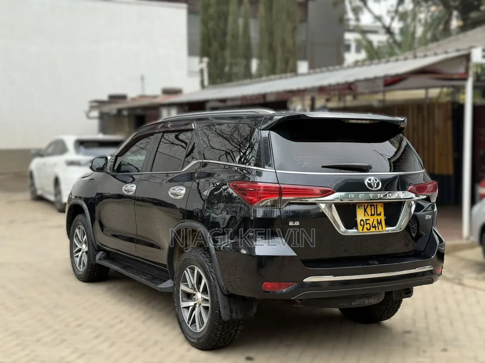 Toyota Fortuner 2.8 D AWD 2016 Black